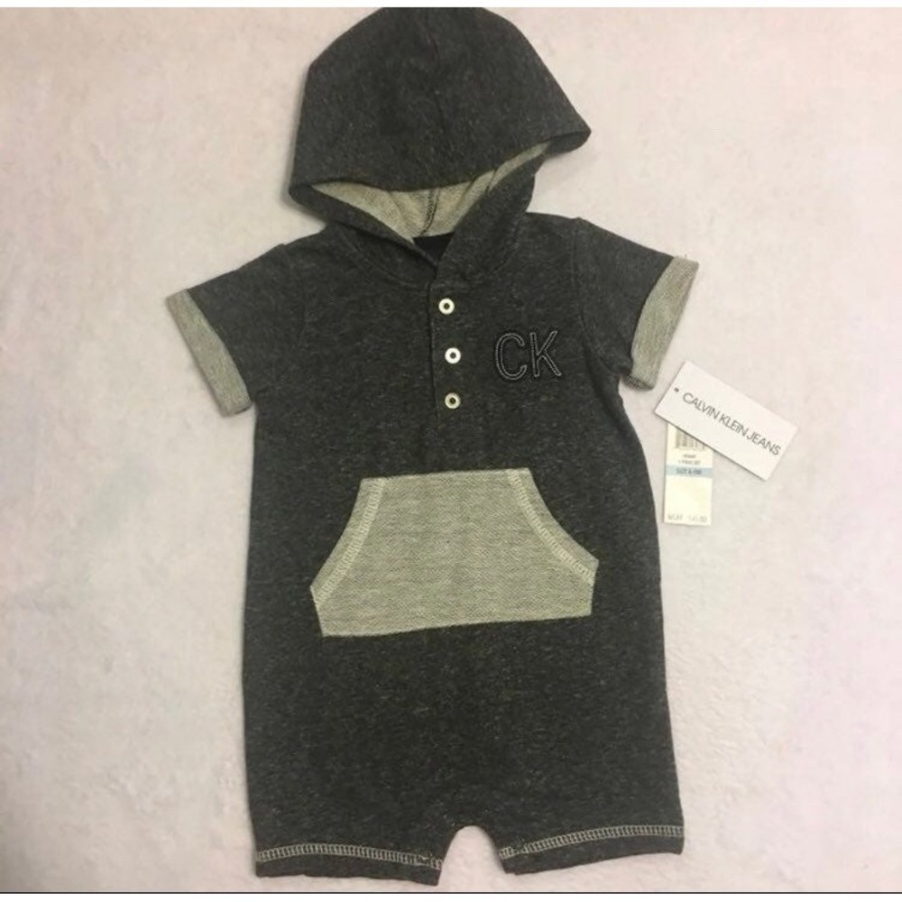 New with tags Calvin Klein baby romper 9m everyday summer‎ wear